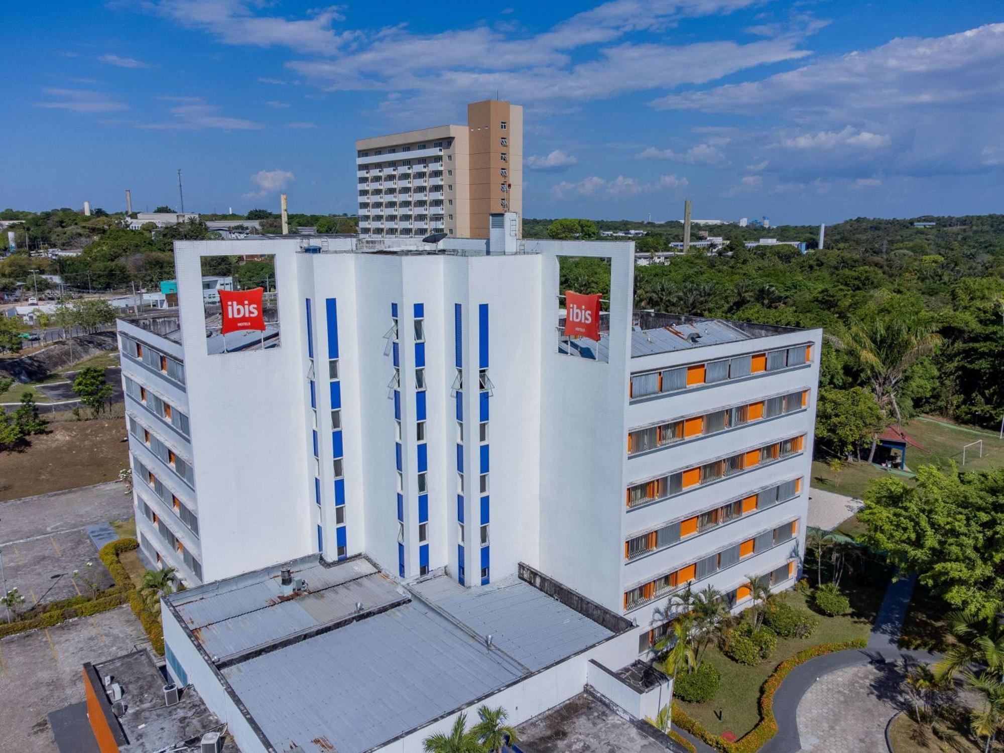 Ibis Manaus Distrito Exterior foto